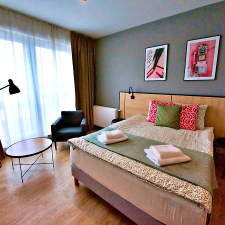 Bk Aparthotel Praga - National Stadium - Comfortable Apartment For 4 People Warszawa Exteriör bild