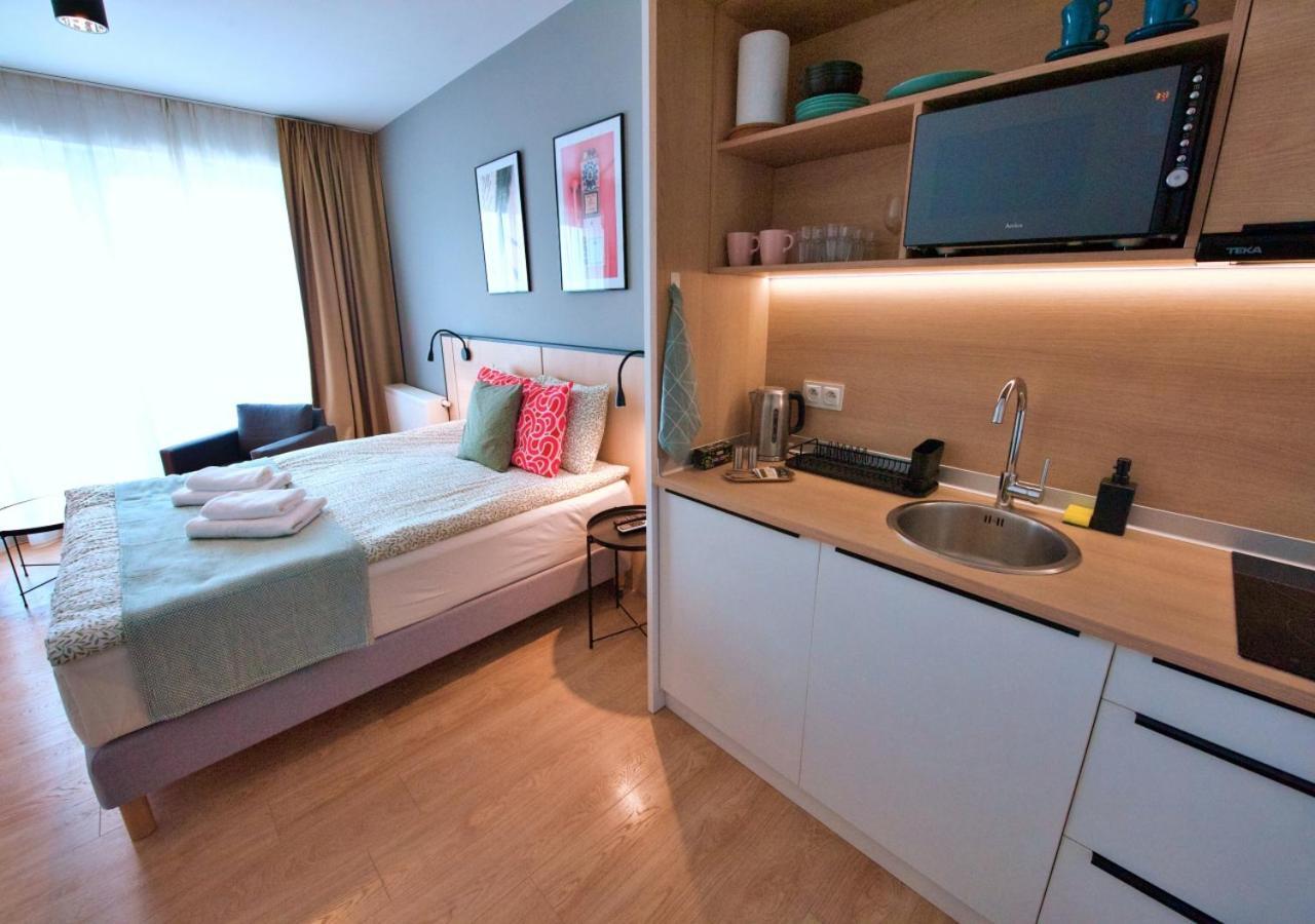 Bk Aparthotel Praga - National Stadium - Comfortable Apartment For 4 People Warszawa Exteriör bild
