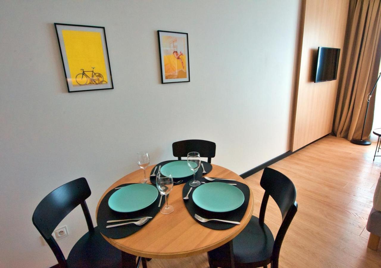 Bk Aparthotel Praga - National Stadium - Comfortable Apartment For 4 People Warszawa Exteriör bild
