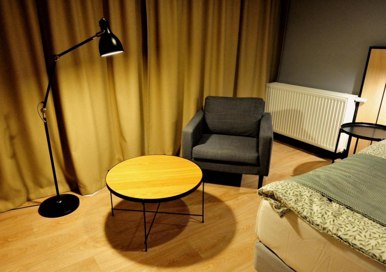 Bk Aparthotel Praga - National Stadium - Comfortable Apartment For 4 People Warszawa Exteriör bild