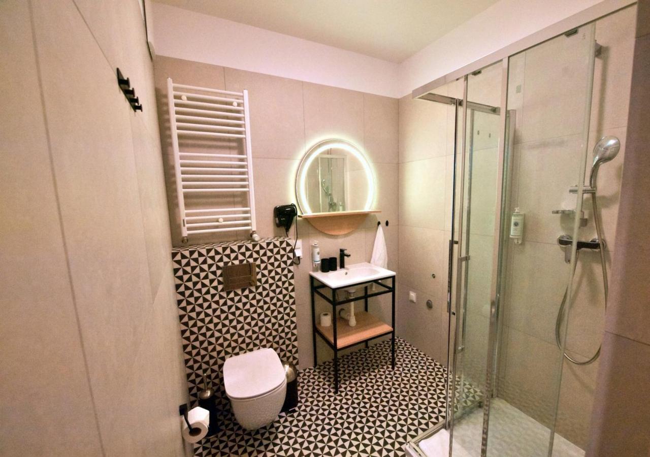 Bk Aparthotel Praga - National Stadium - Comfortable Apartment For 4 People Warszawa Exteriör bild